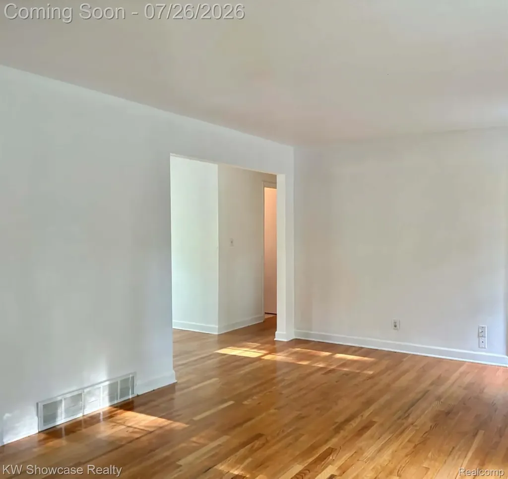 8835 Long Lane Independence Charter Township MI 48348
