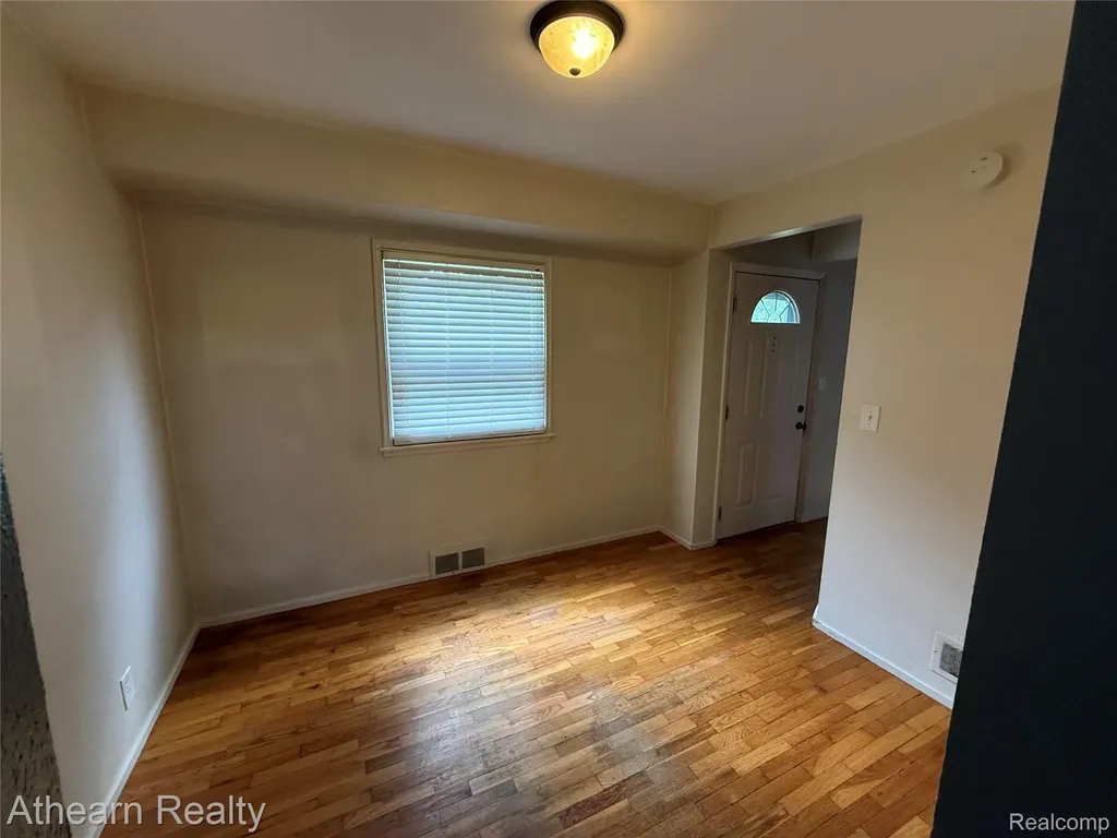 3405 Holly Avenue Flint City MI 48506