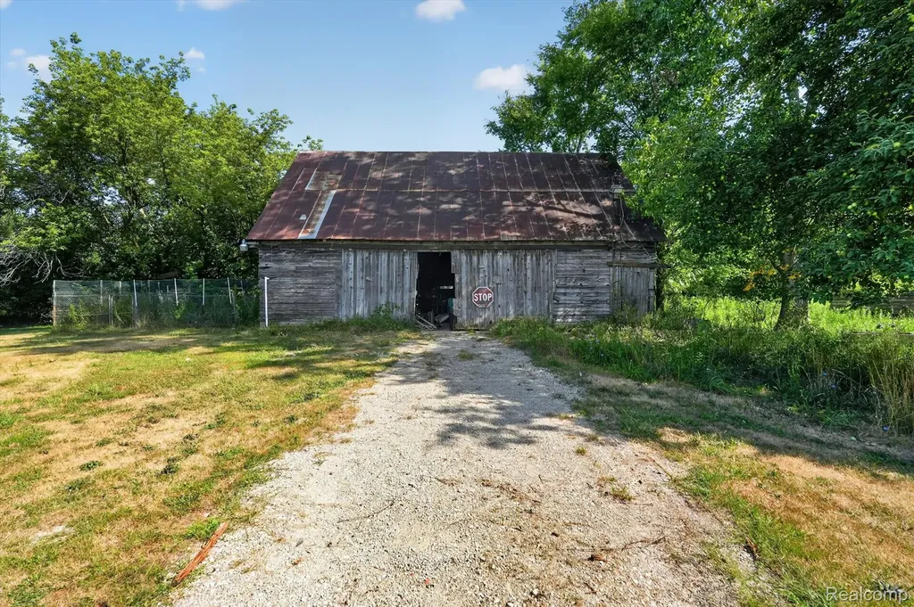 10470 Baldwin Road Gaines Township MI 48436
