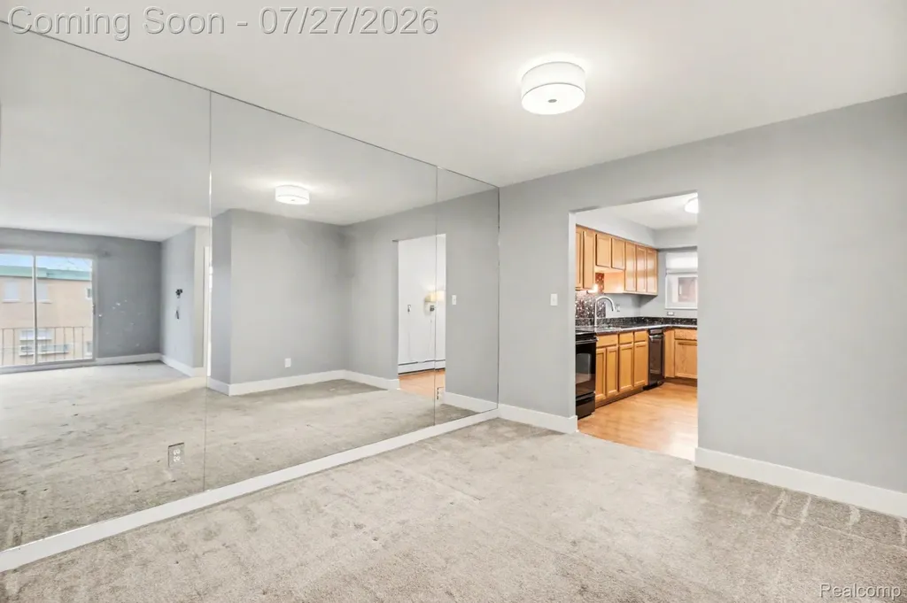 1840 Axtell Drive Troy City MI 48084