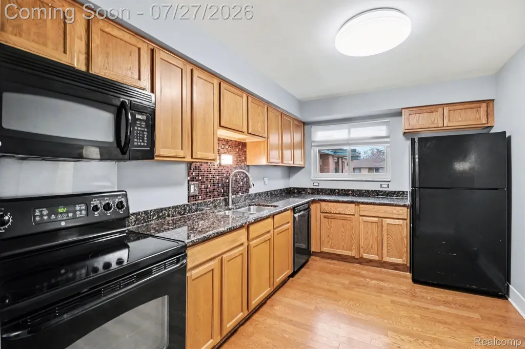 1840 Axtell Drive Troy City MI 48084