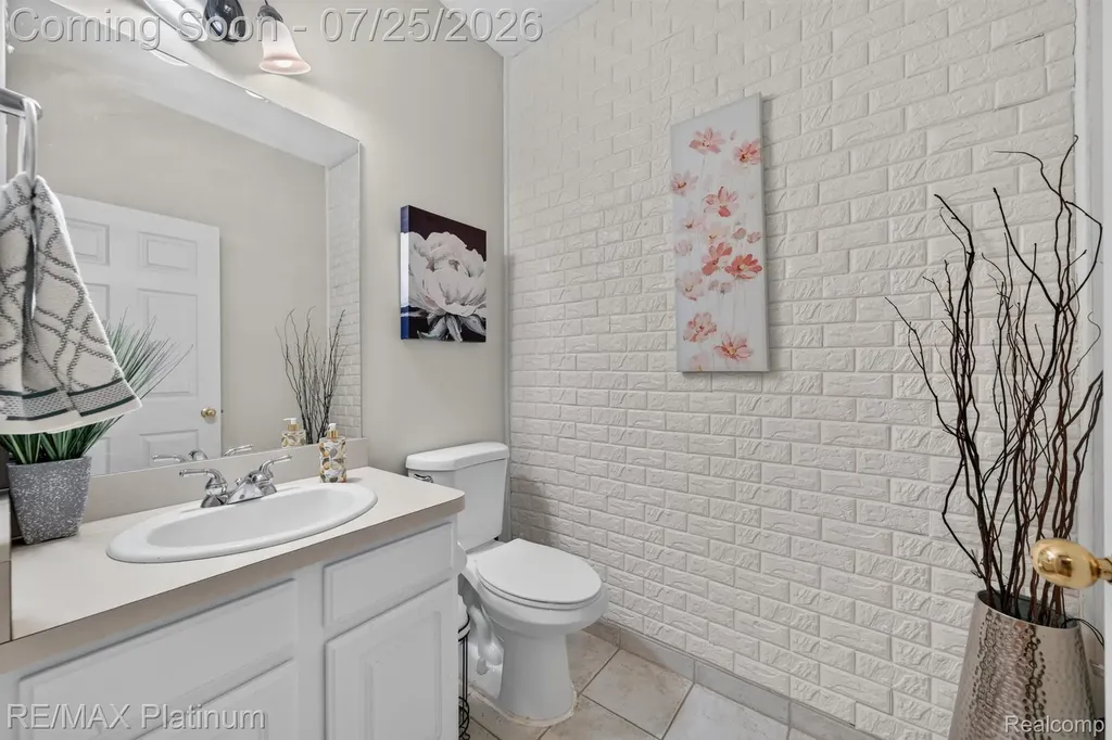 5510 Woodruff Shore Drive Brighton Township MI 48116