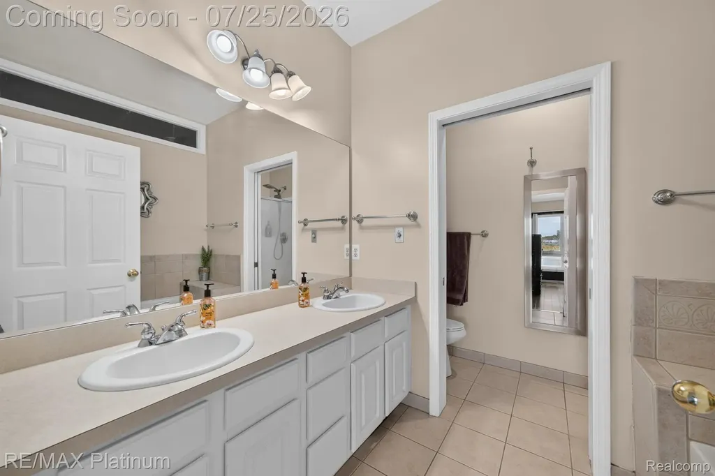 5510 Woodruff Shore Drive Brighton Township MI 48116