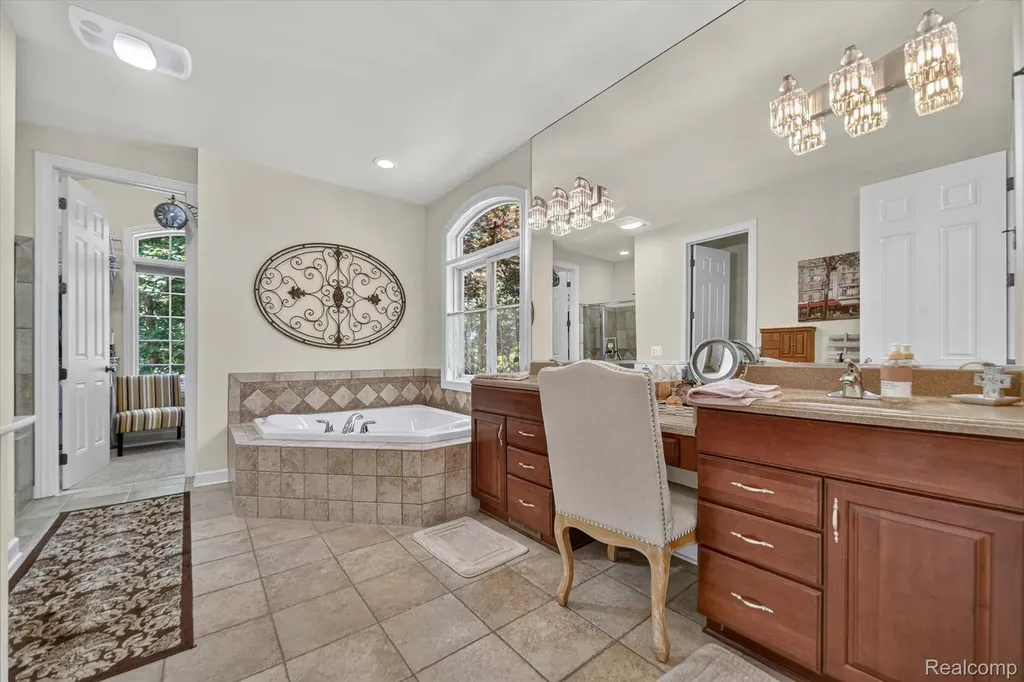 414 Lenox Lane Brighton Township MI 48114