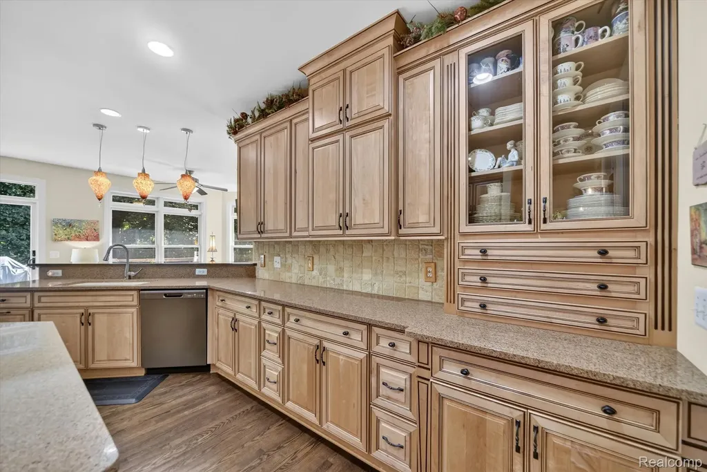414 Lenox Lane Brighton Township MI 48114