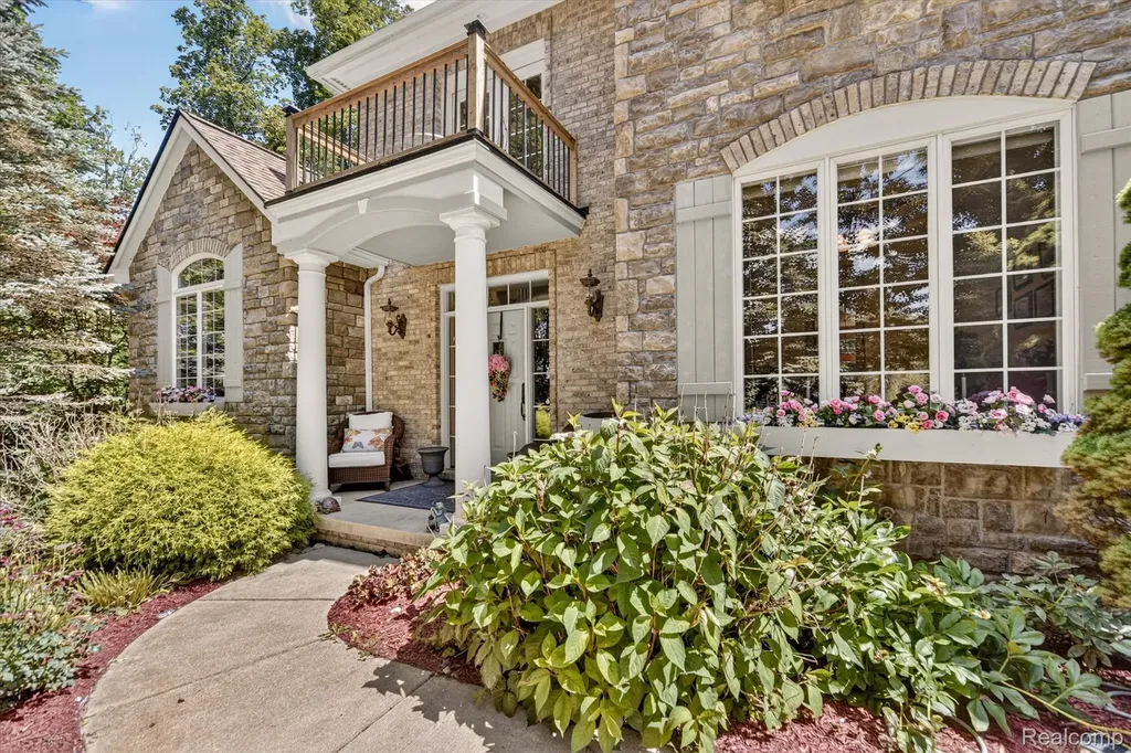 414 Lenox Lane Brighton Township MI 48114