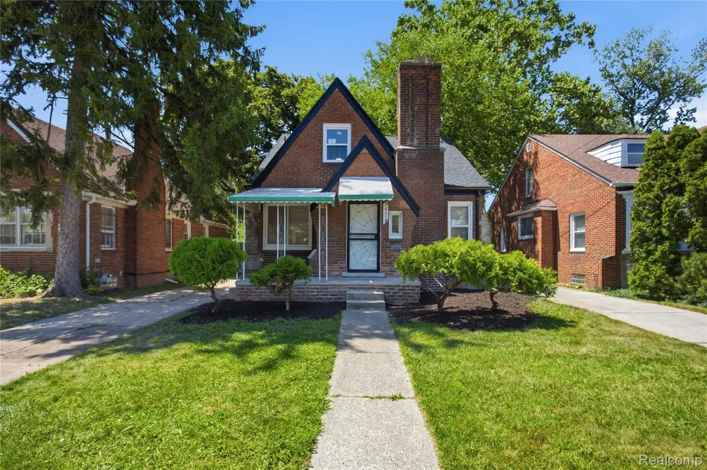 16853 Lindsay Street Detroit City MI 48235