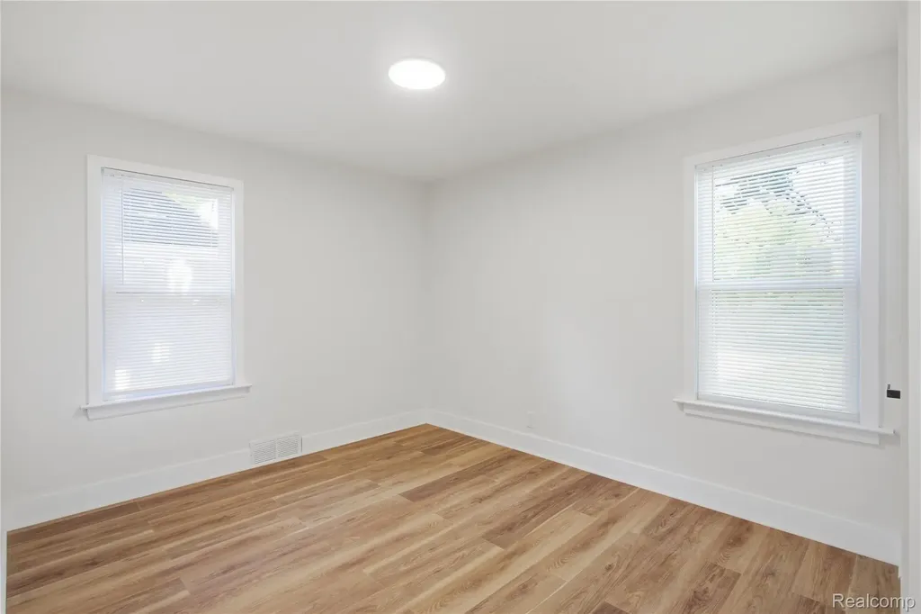 16853 Lindsay Street Detroit City MI 48235