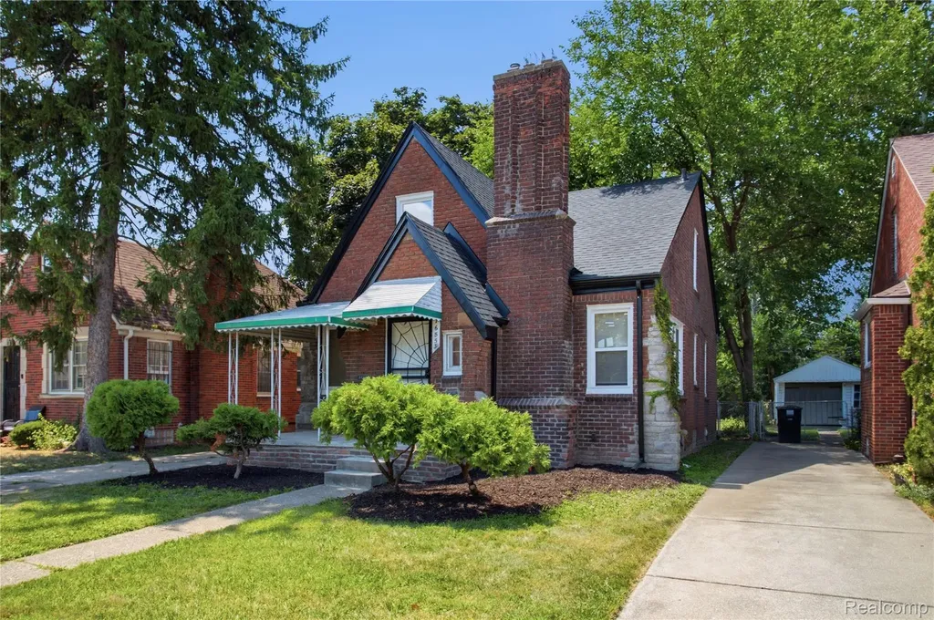 16853 Lindsay Street Detroit City MI 48235