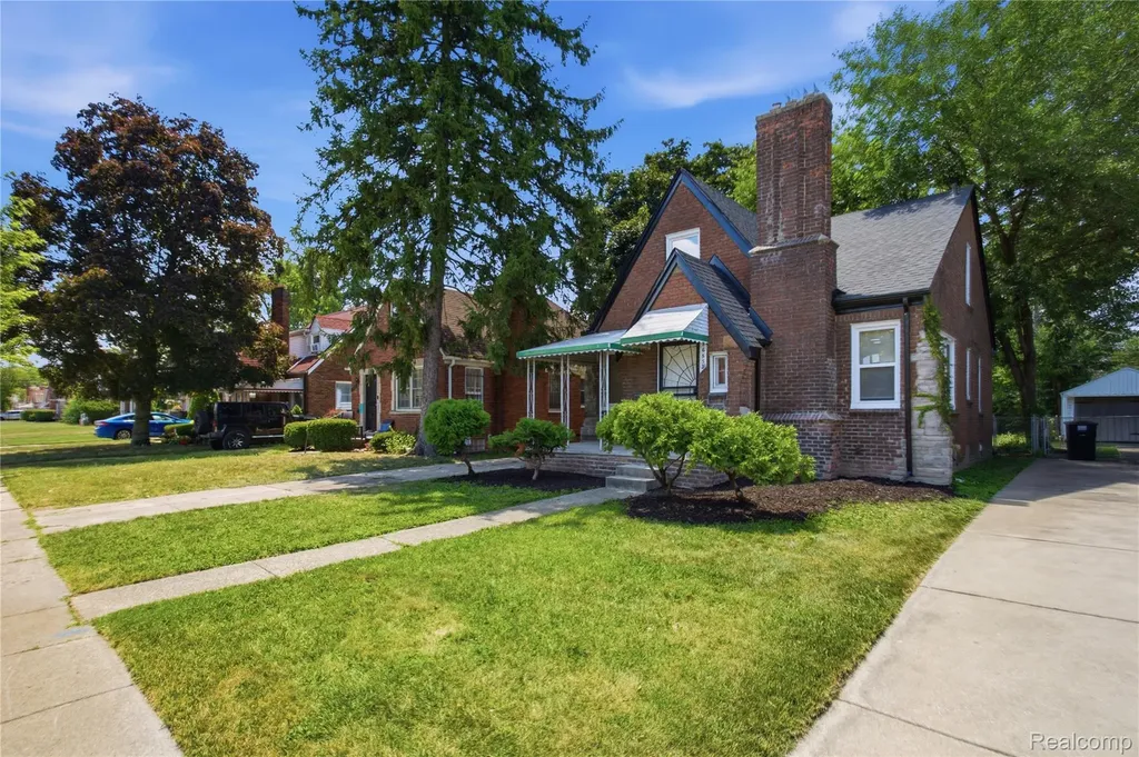 16853 Lindsay Street Detroit City MI 48235