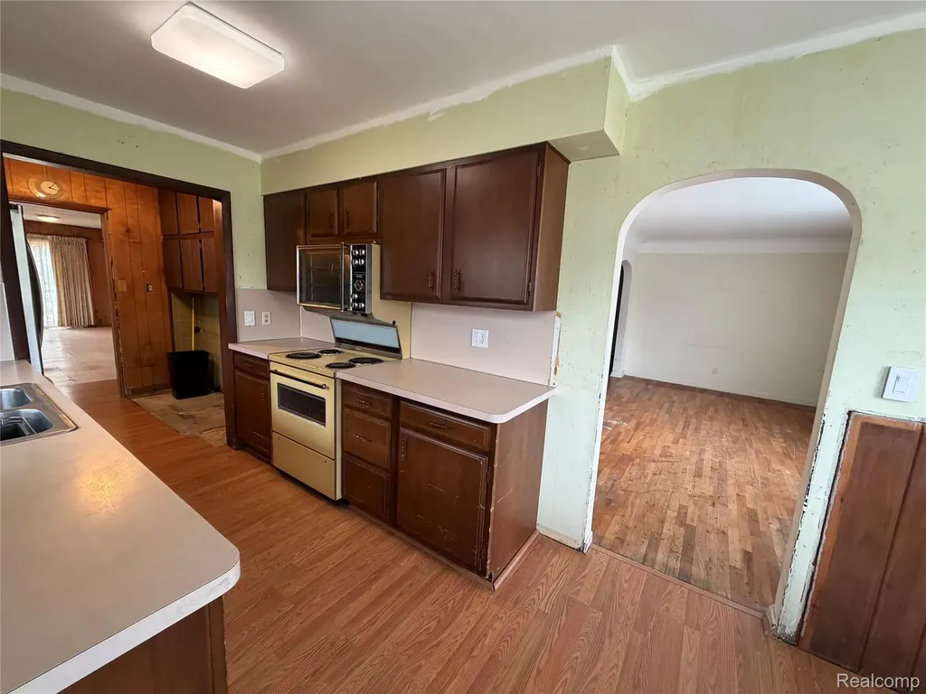 3809 Leith Street Flint City MI 48506
