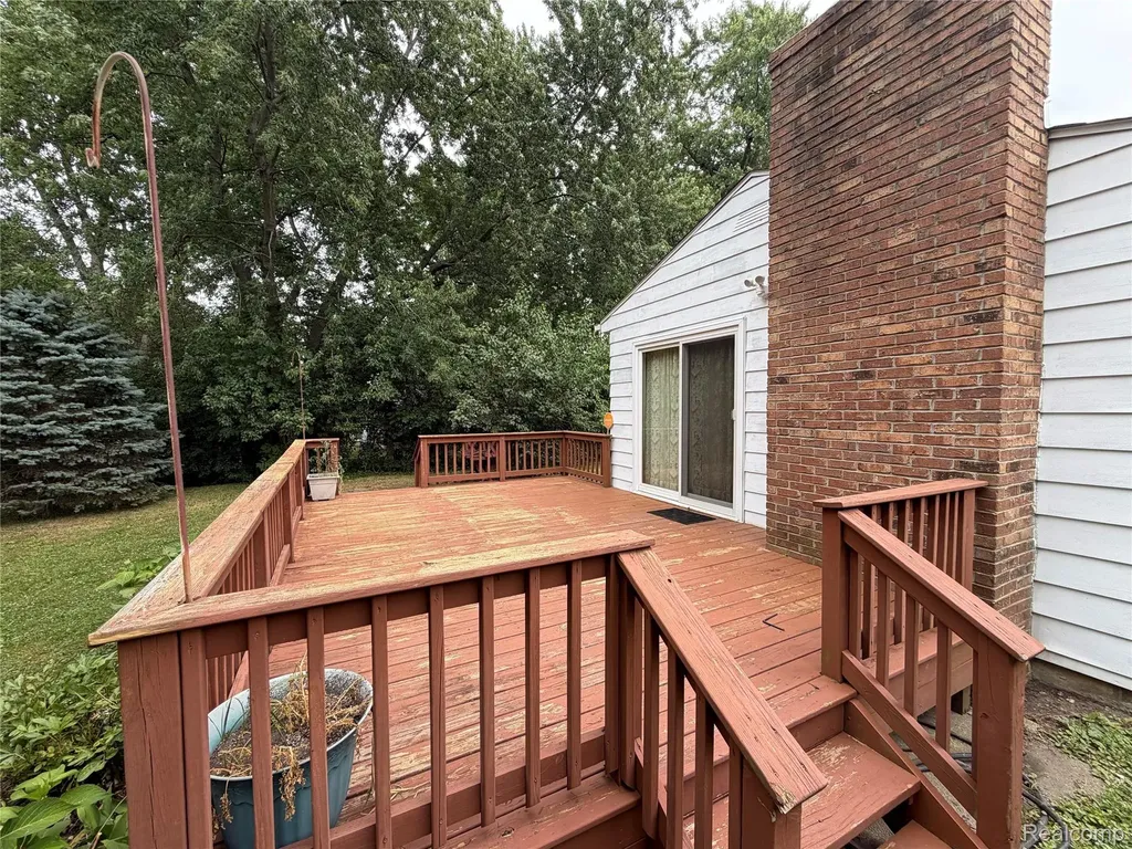 3809 Leith Street Flint City MI 48506