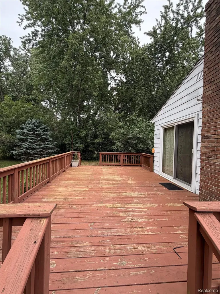 3809 Leith Street Flint City MI 48506