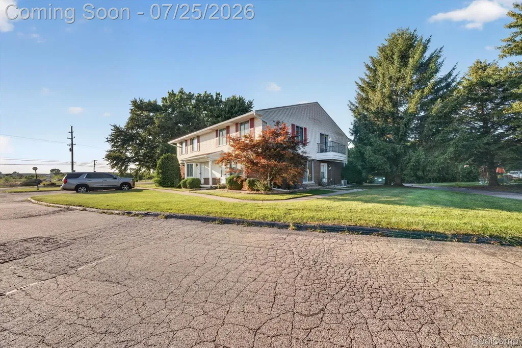 51116 S Foster Road Chesterfield Township MI 48047