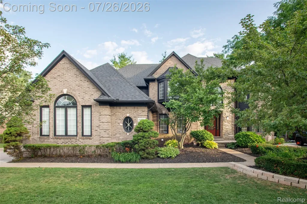 11226 Wilshire Drive Shelby Charter Township MI 48315