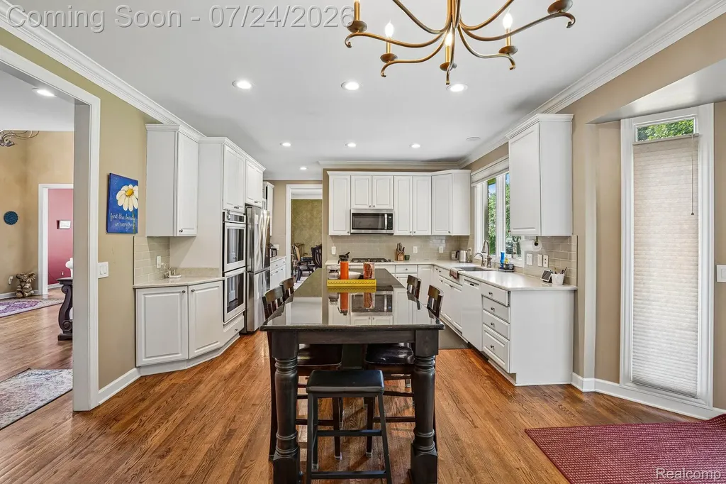 4500 Boxwood Court Oakland Charter Township MI 48306