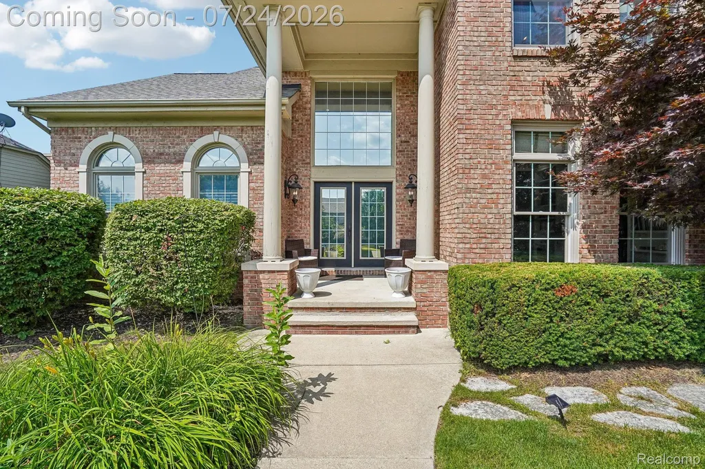 4500 Boxwood Court Oakland Charter Township MI 48306