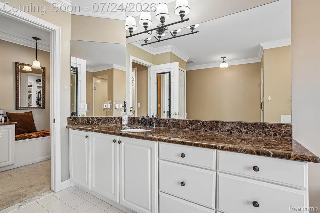 4500 Boxwood Court Oakland Charter Township MI 48306