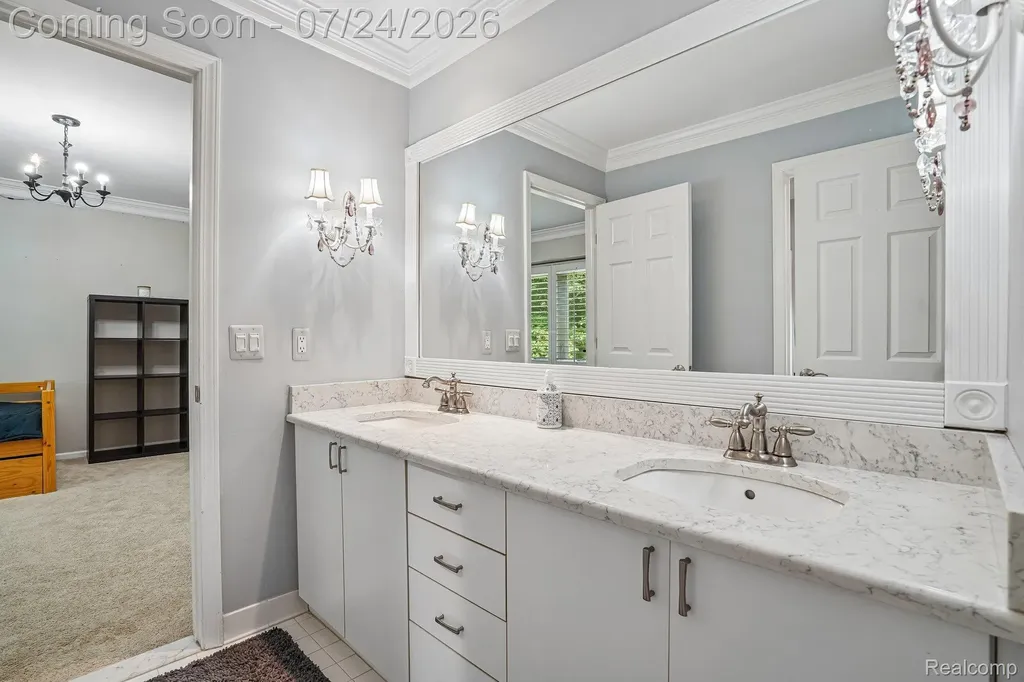 4500 Boxwood Court Oakland Charter Township MI 48306