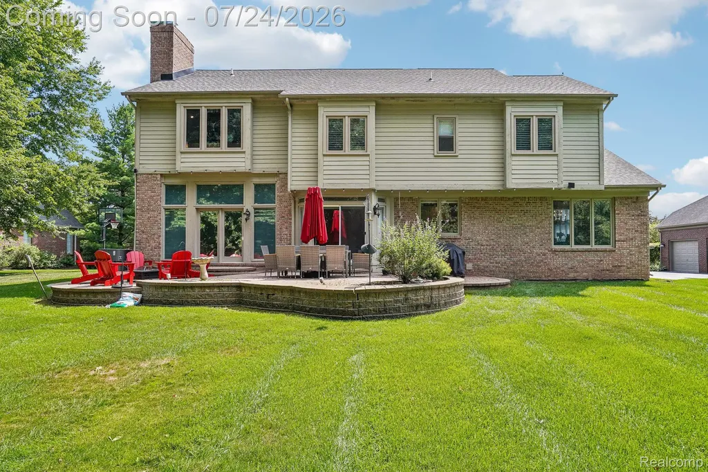 4500 Boxwood Court Oakland Charter Township MI 48306