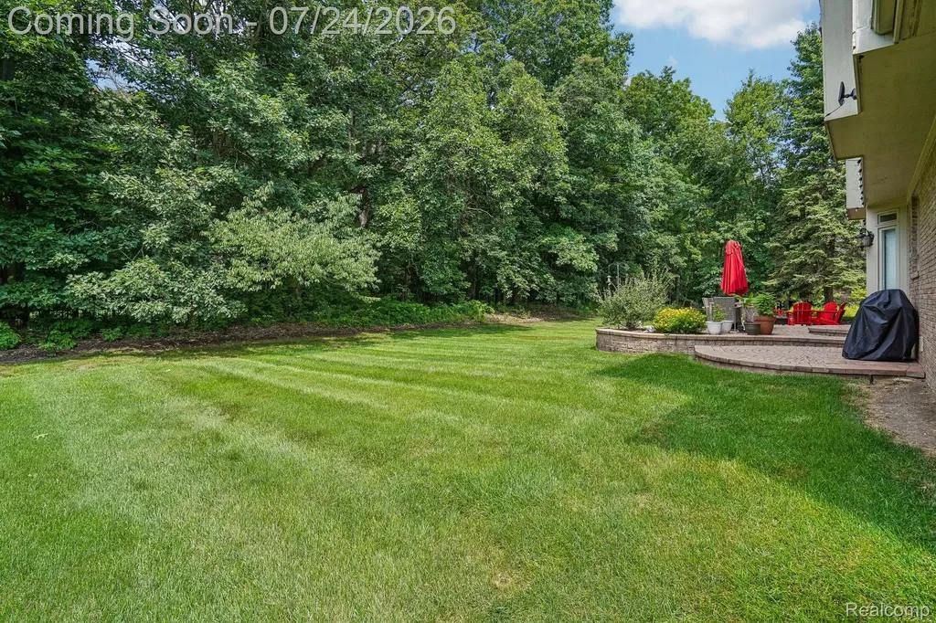 4500 Boxwood Court Oakland Charter Township MI 48306