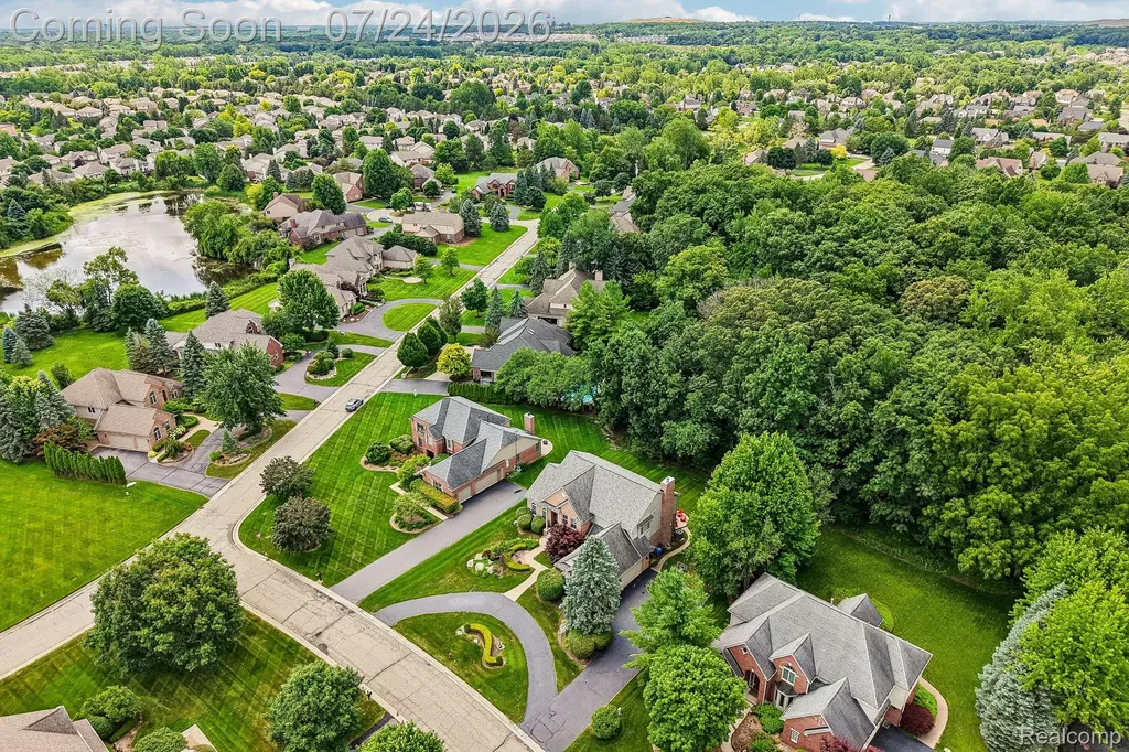 4500 Boxwood Court Oakland Charter Township MI 48306