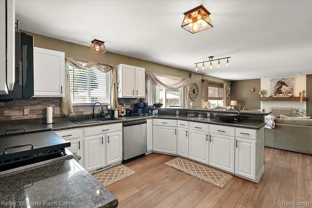 36317 Dickson Drive Sterling Heights City MI 48310