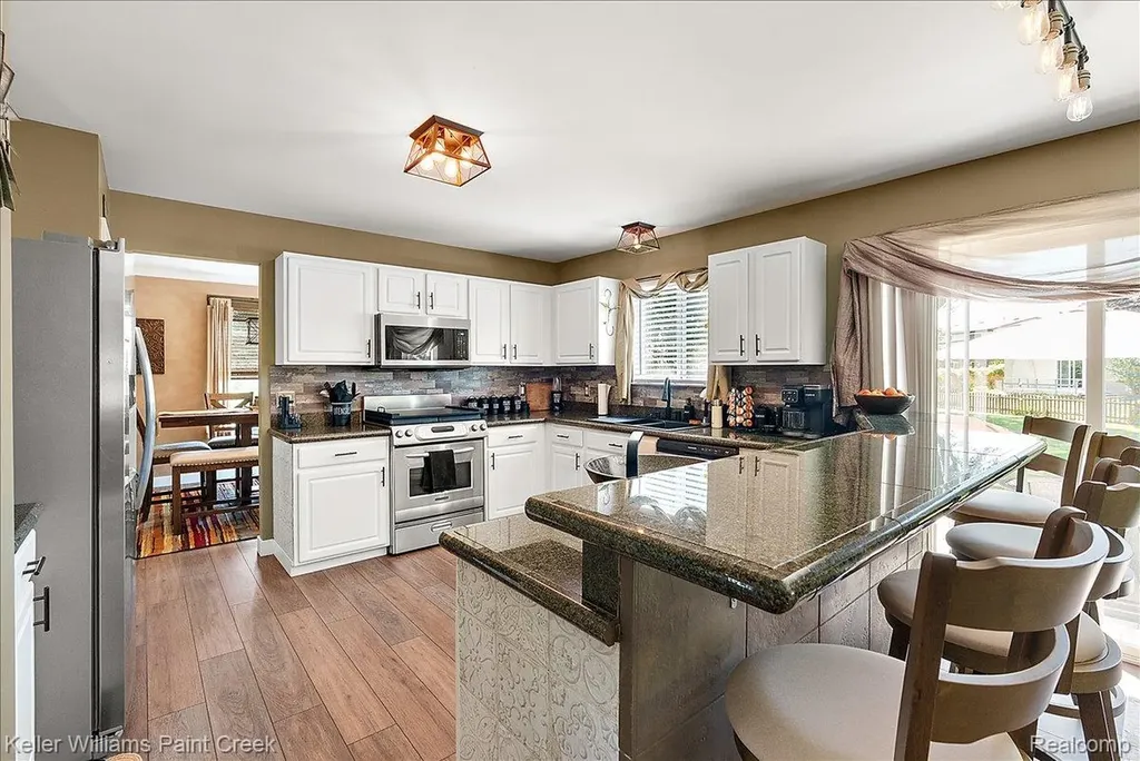 36317 Dickson Drive Sterling Heights City MI 48310