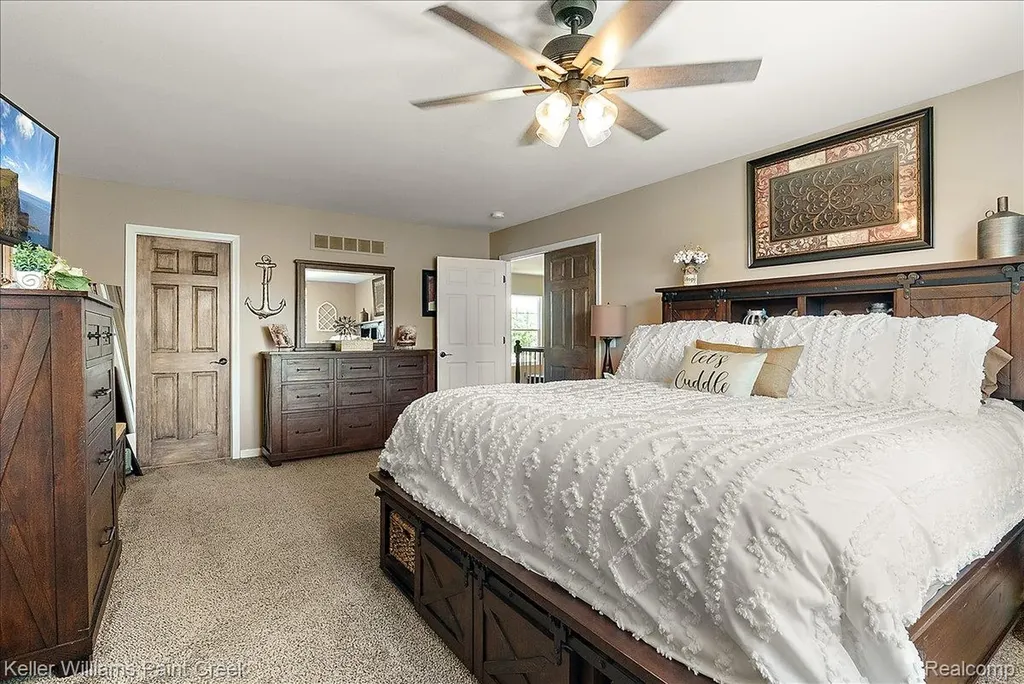 36317 Dickson Drive Sterling Heights City MI 48310