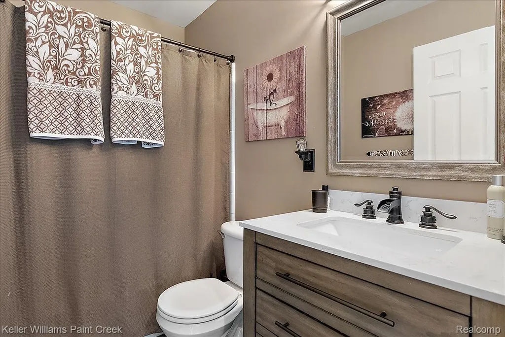 36317 Dickson Drive Sterling Heights City MI 48310