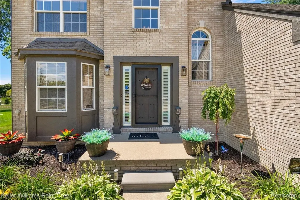 36317 Dickson Drive Sterling Heights City MI 48310