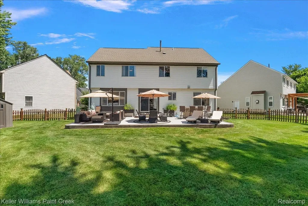 36317 Dickson Drive Sterling Heights City MI 48310