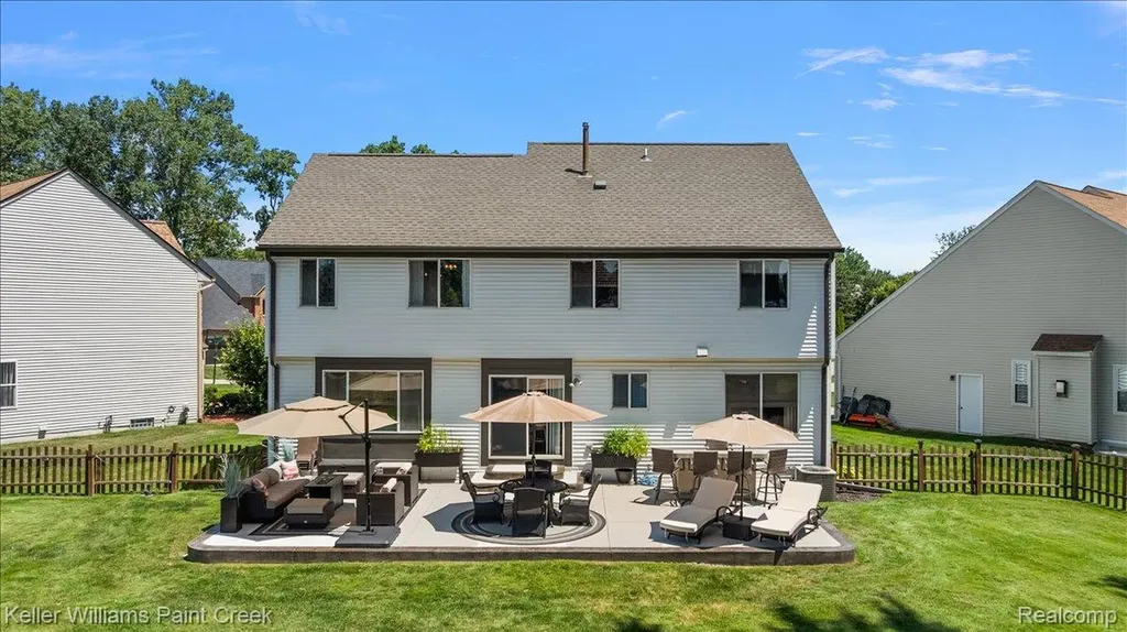 36317 Dickson Drive Sterling Heights City MI 48310