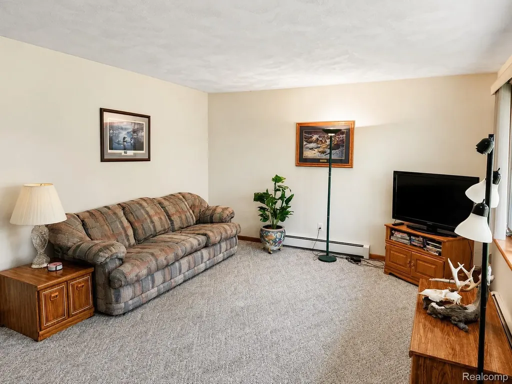 11183 Wolf Road Charlton Township MI 49751