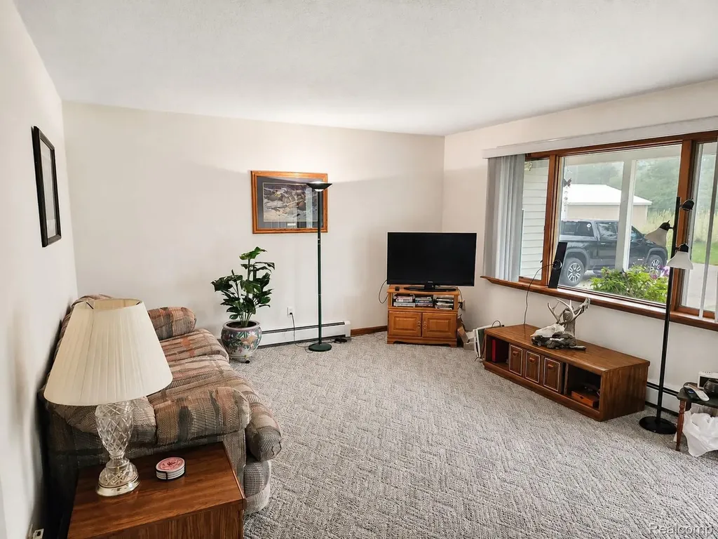 11183 Wolf Road Charlton Township MI 49751