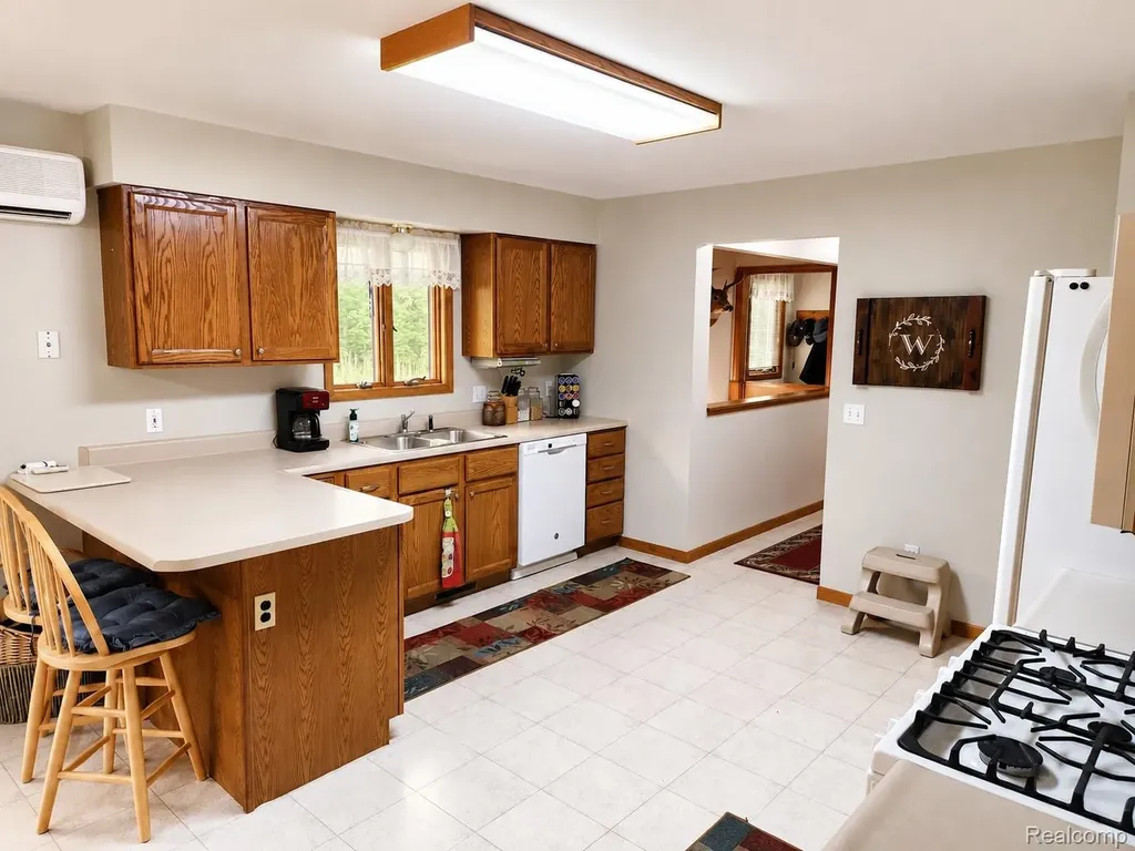 11183 Wolf Road Charlton Township MI 49751