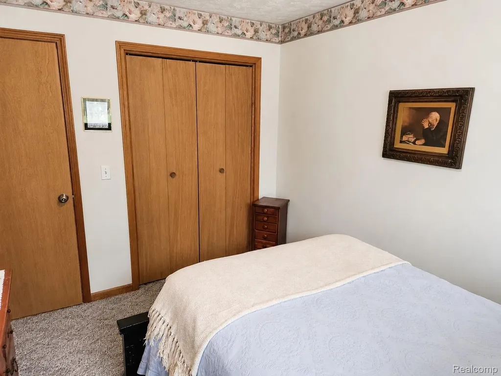 11183 Wolf Road Charlton Township MI 49751