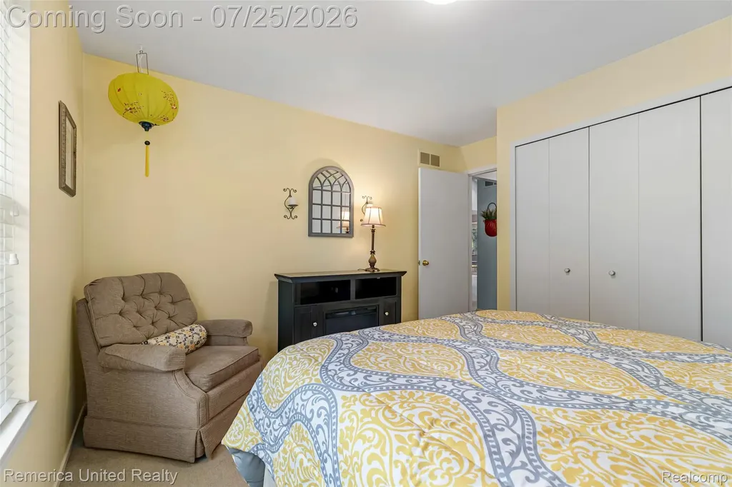 2241 Meadow Brook Court Commerce Charter Township MI 48390