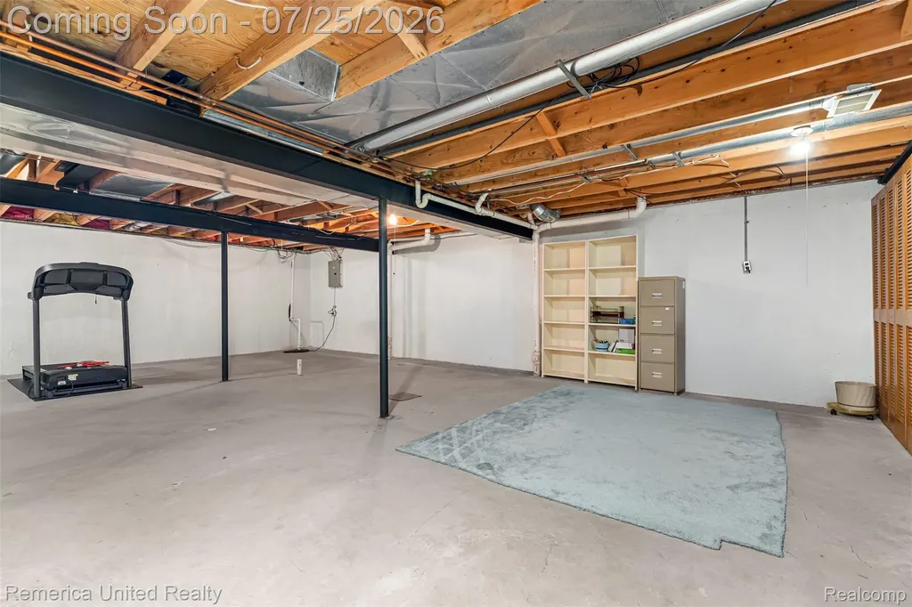 2241 Meadow Brook Court Commerce Charter Township MI 48390
