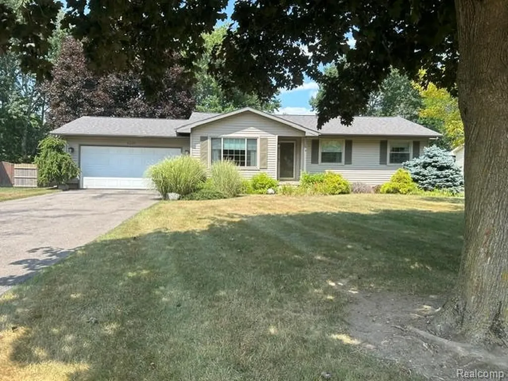 6220 Thorncliff Drive Mundy Township MI 48473