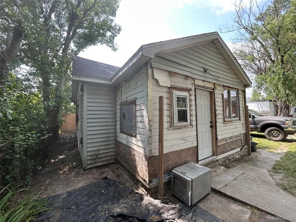 7622 Quinn Street Detroit City MI 48234
