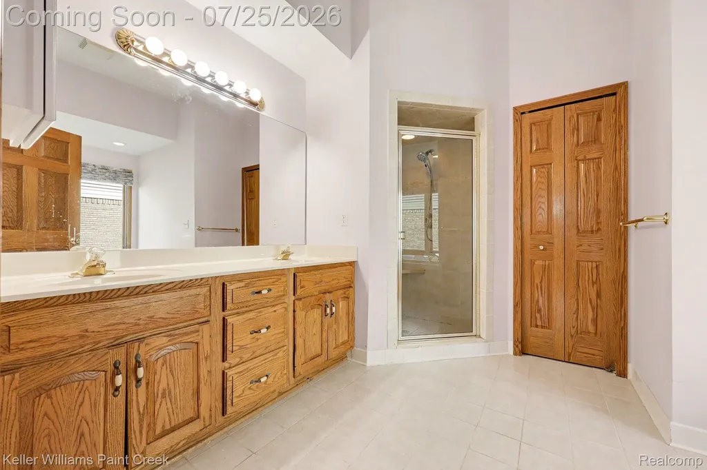 10404 Saint John Drive Algonac City MI 48001