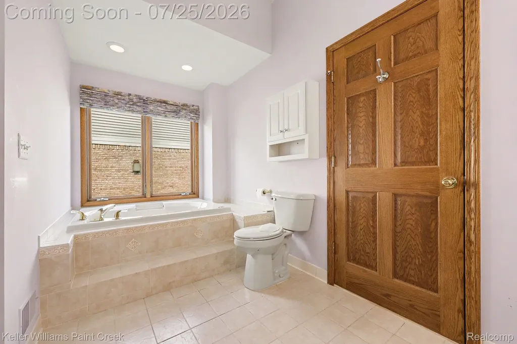 10404 Saint John Drive Algonac City MI 48001