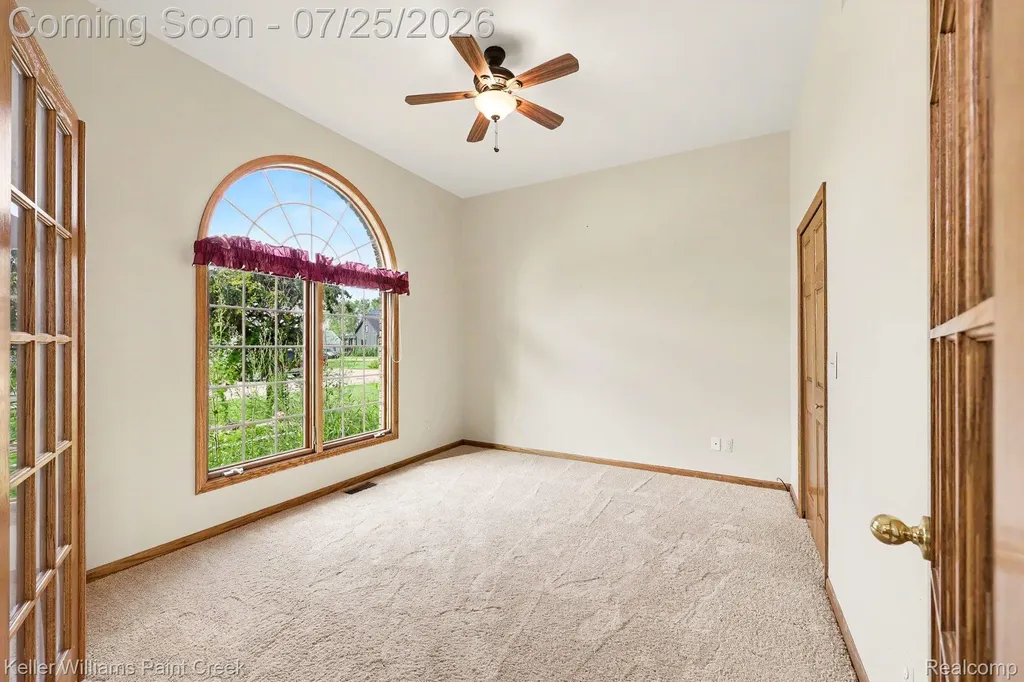 10404 Saint John Drive Algonac City MI 48001