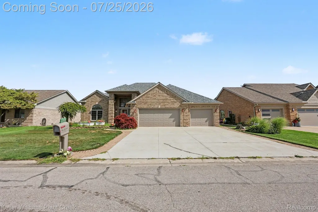10404 Saint John Drive Algonac City MI 48001