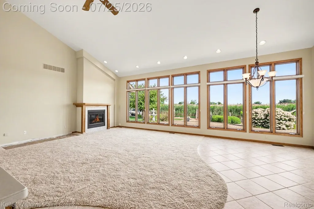 10404 Saint John Drive Algonac City MI 48001