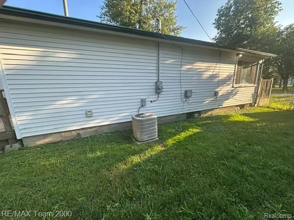 5601 Parkview Street Frenchtown Township MI 48166