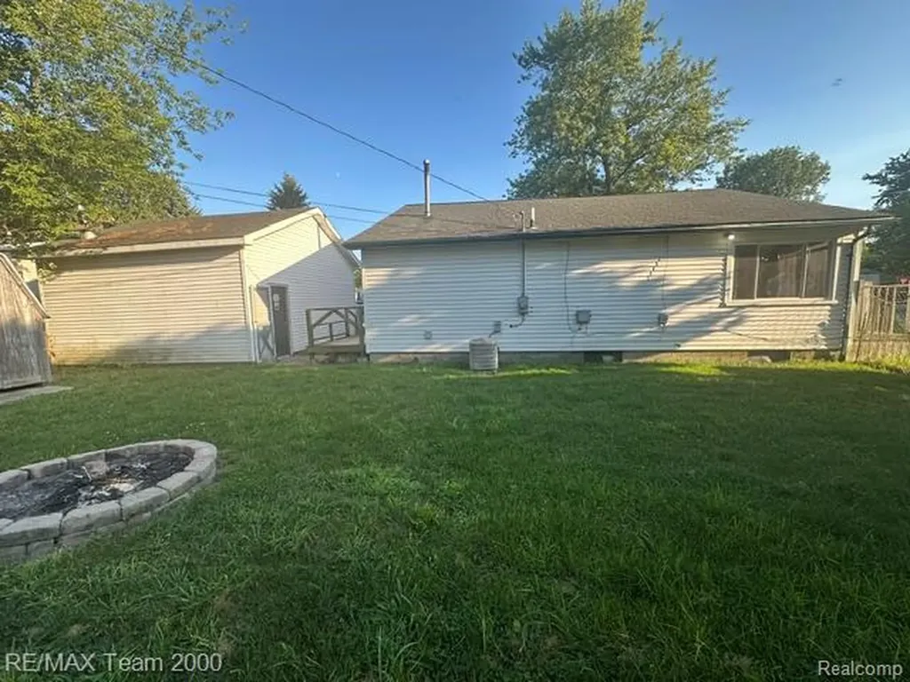 5601 Parkview Street Frenchtown Township MI 48166