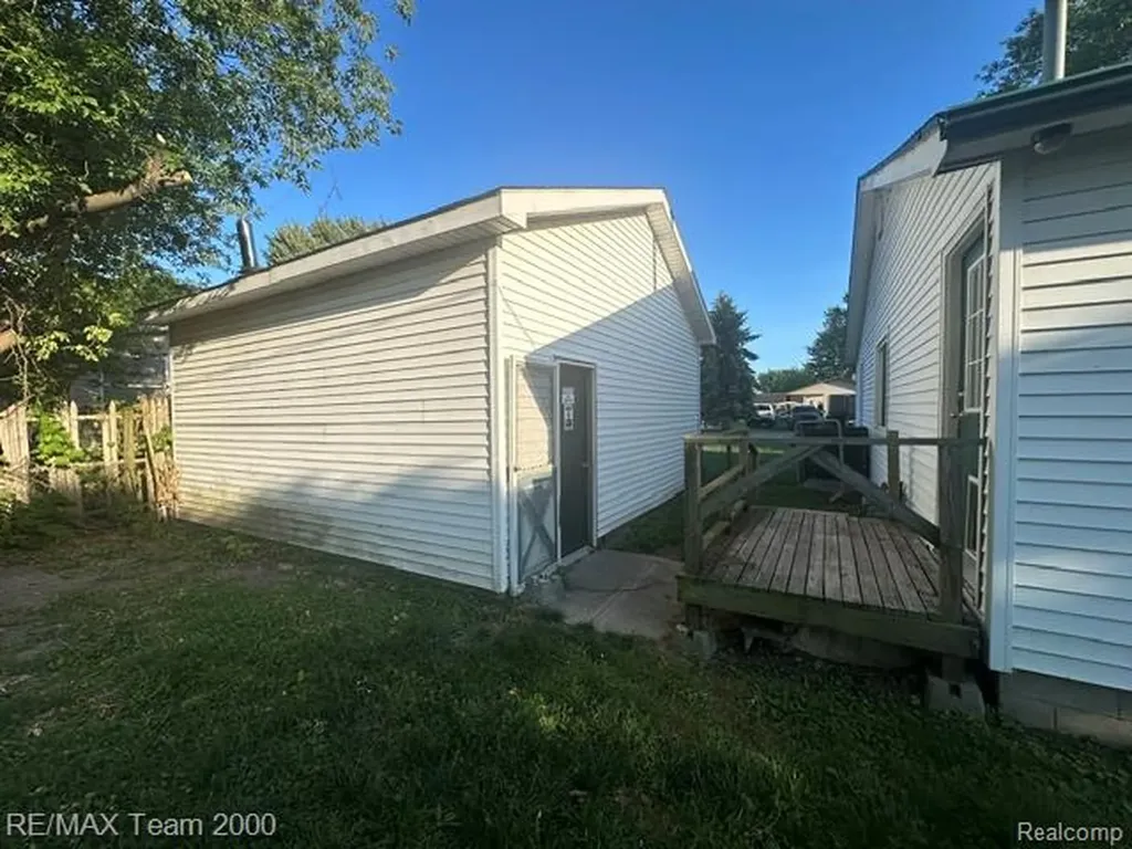 5601 Parkview Street Frenchtown Township MI 48166