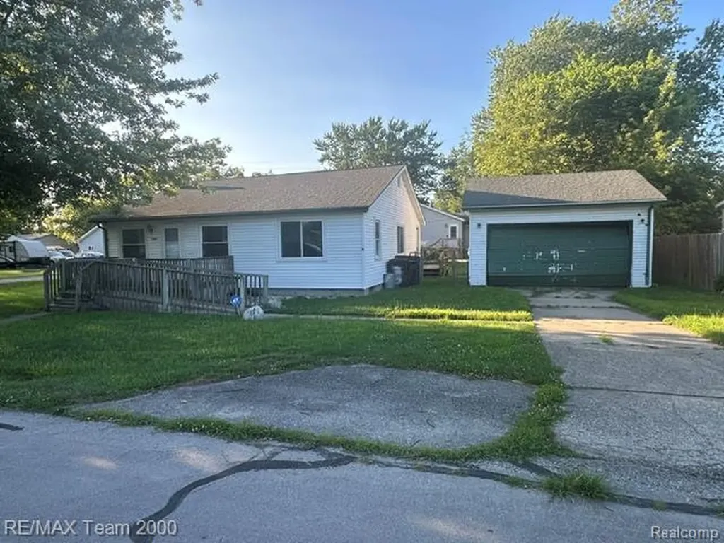 5601 Parkview Street Frenchtown Township MI 48166